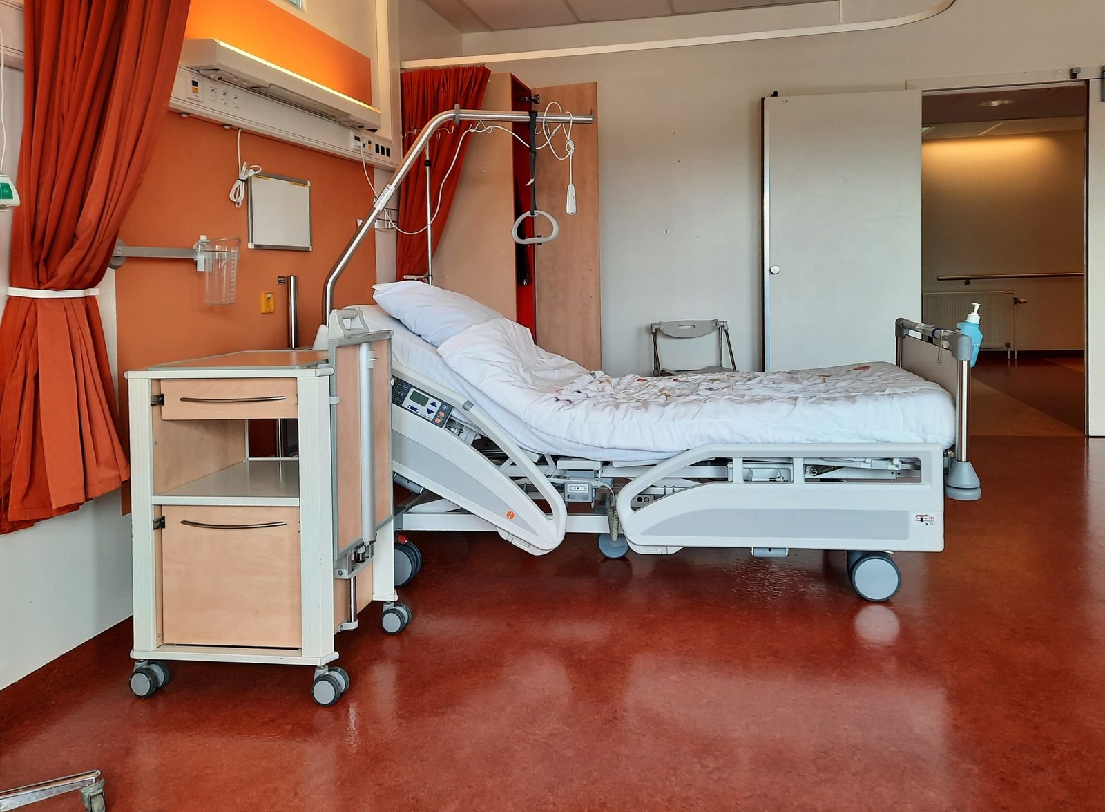 Single Port Robotic Surgery - modern hospital room for a short stay after prostate surgery